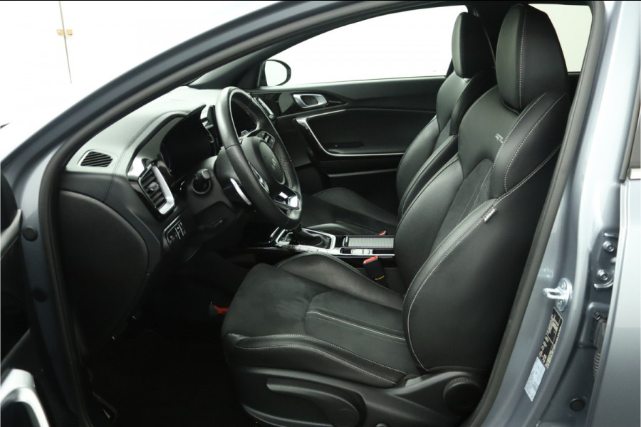 Kia ProCeed 1.5 T-GDi GT-Line Apple Carplay/Android Auto - Cruise Control - Dodehoekdetectie - Climate Control - Navigatie - Stoel/Stuur Verwarming - Fabrieksgarantie tot 06-2031