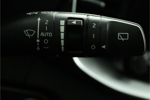 Kia ProCeed 1.5 T-GDi GT-Line Apple Carplay/Android Auto - Cruise Control - Dodehoekdetectie - Climate Control - Navigatie - Stoel/Stuur Verwarming - Fabrieksgarantie tot 06-2031