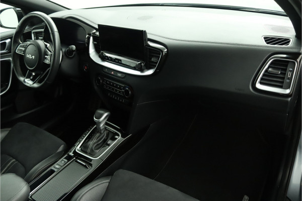 Kia ProCeed 1.5 T-GDi GT-Line Apple Carplay/Android Auto - Cruise Control - Dodehoekdetectie - Climate Control - Navigatie - Stoel/Stuur Verwarming - Fabrieksgarantie tot 06-2031