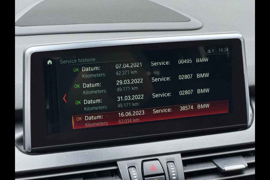BMW 220i 7p. Gran Tourer LED HUD Pano Navi Camera Keyless