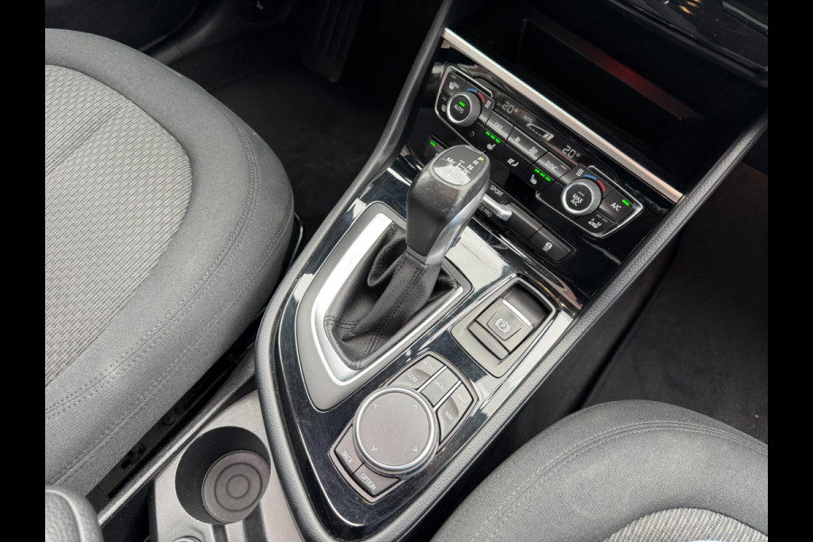 BMW 220i 7p. Gran Tourer LED HUD Pano Navi Camera Keyless