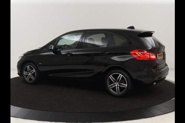 BMW 2 Serie Active Tourer 218i Sport Line | Stoelverwarming | Full LED | Sportstoelen | Navigatie | Bluetooth | Park Assist | Climate control | Cruise control