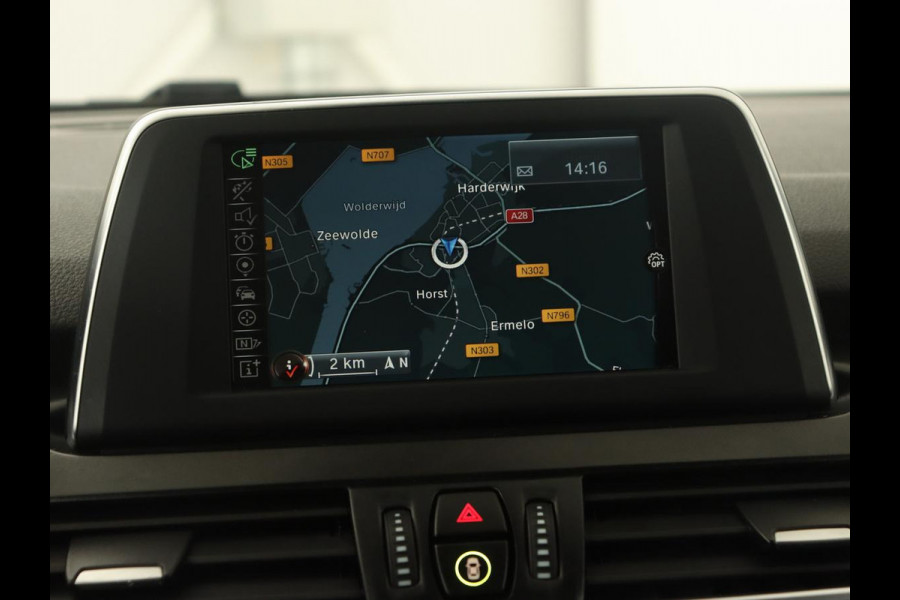 BMW 2 Serie Active Tourer 218i Sport Line | Stoelverwarming | Full LED | Sportstoelen | Navigatie | Bluetooth | Park Assist | Climate control | Cruise control