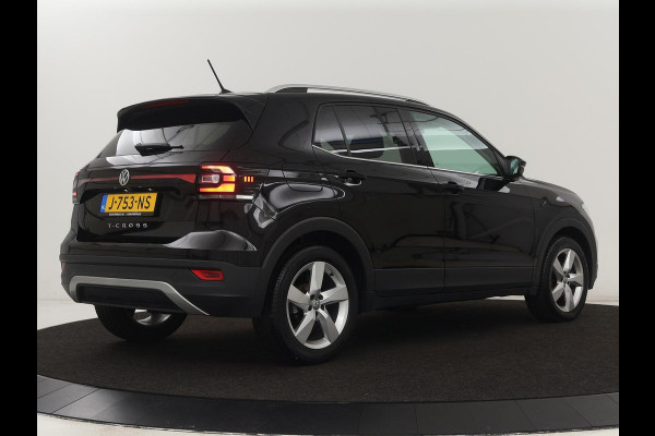 Volkswagen T-Cross 1.0 TSI Style | Camera | Keyless | Virtual Cockpit | Sportstoelen | Carplay | Adaptive cruise | Half leder | Full LED | Getint glas | LMV 17 inch
