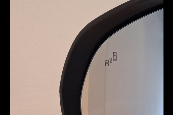 Leapmotor B10 Design ProMax 67.1 kWh | Navigatie | 360° Camera | Stoelverwarming/Ventilatie | Stuurverwarming | Handsfree Kofferklep | Panoramadak |