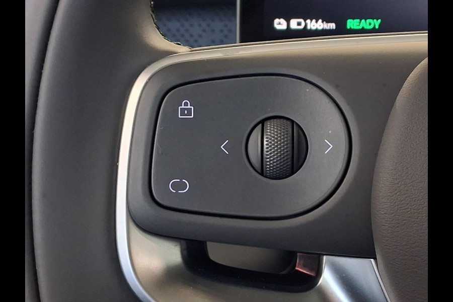 Leapmotor B10 Design ProMax 67.1 kWh | Navigatie | 360° Camera | Stoelverwarming/Ventilatie | Stuurverwarming | Handsfree Kofferklep | Panoramadak |