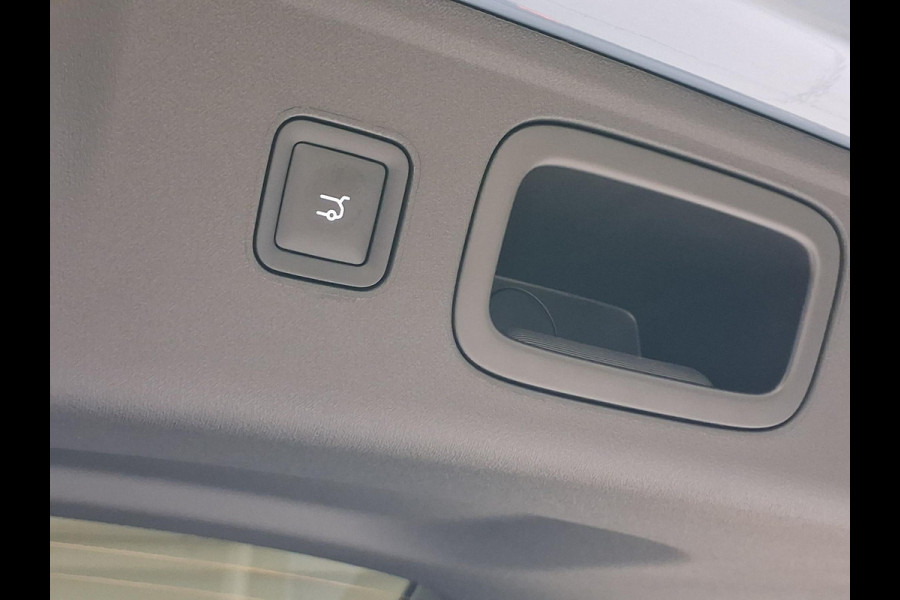 Leapmotor B10 Design ProMax 67.1 kWh | Navigatie | 360° Camera | Stoelverwarming/Ventilatie | Stuurverwarming | Handsfree Kofferklep | Panoramadak |