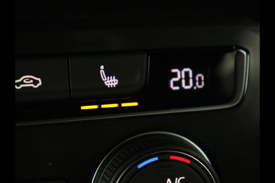 Volkswagen Tiguan Allspace 1.5 TSI R Line | Stoelverwarming | Camera | Adaptive cruise | Carplay | Navigatie | Full LED | 20'' | Keyless | Park Assist