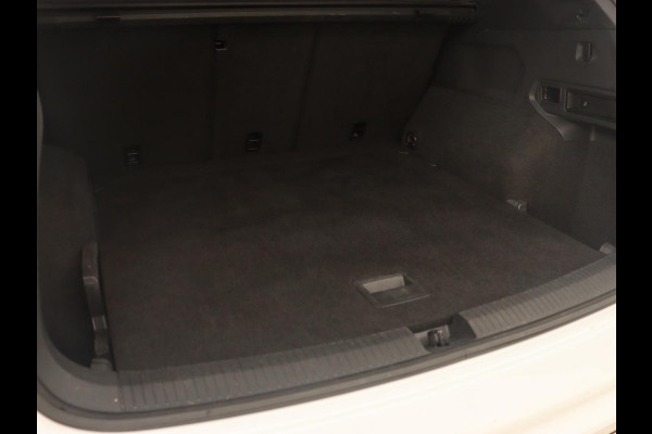 Volkswagen Tiguan Allspace 1.5 TSI R Line | Stoelverwarming | Camera | Adaptive cruise | Carplay | Navigatie | Full LED | 20'' | Keyless | Park Assist