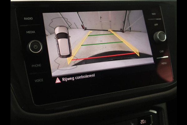 Volkswagen Tiguan Allspace 1.5 TSI R Line | Stoelverwarming | Camera | Adaptive cruise | Carplay | Navigatie | Full LED | 20'' | Keyless | Park Assist