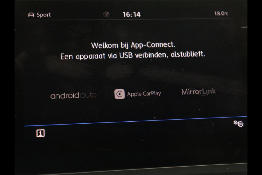 Volkswagen Tiguan Allspace 1.5 TSI R Line | Stoelverwarming | Camera | Adaptive cruise | Carplay | Navigatie | Full LED | 20'' | Keyless | Park Assist