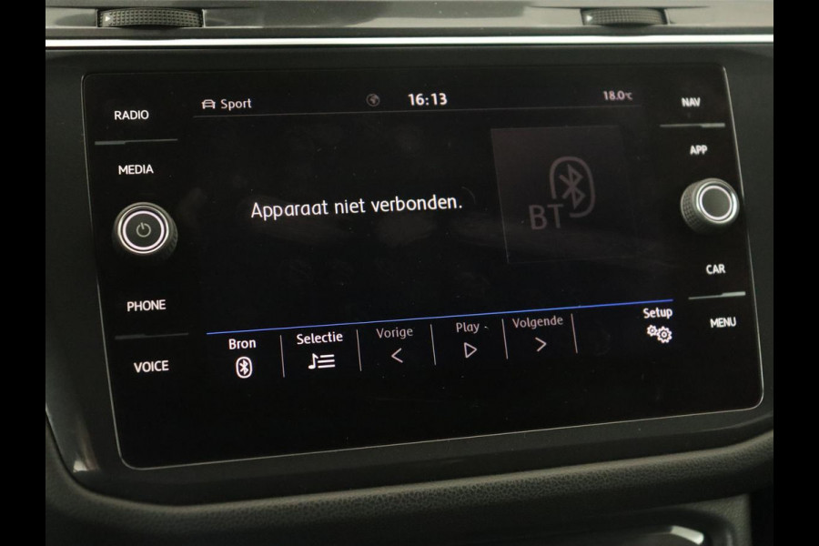 Volkswagen Tiguan Allspace 1.5 TSI R Line | Stoelverwarming | Camera | Adaptive cruise | Carplay | Navigatie | Full LED | 20'' | Keyless | Park Assist