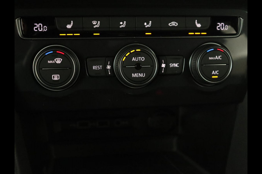 Volkswagen Tiguan Allspace 1.5 TSI R Line | Stoelverwarming | Camera | Adaptive cruise | Carplay | Navigatie | Full LED | 20'' | Keyless | Park Assist