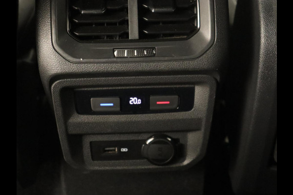 Volkswagen Tiguan Allspace 1.5 TSI R Line | Stoelverwarming | Camera | Adaptive cruise | Carplay | Navigatie | Full LED | 20'' | Keyless | Park Assist