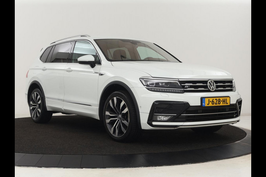 Volkswagen Tiguan Allspace 1.5 TSI R Line | Stoelverwarming | Camera | Adaptive cruise | Carplay | Navigatie | Full LED | 20'' | Keyless | Park Assist