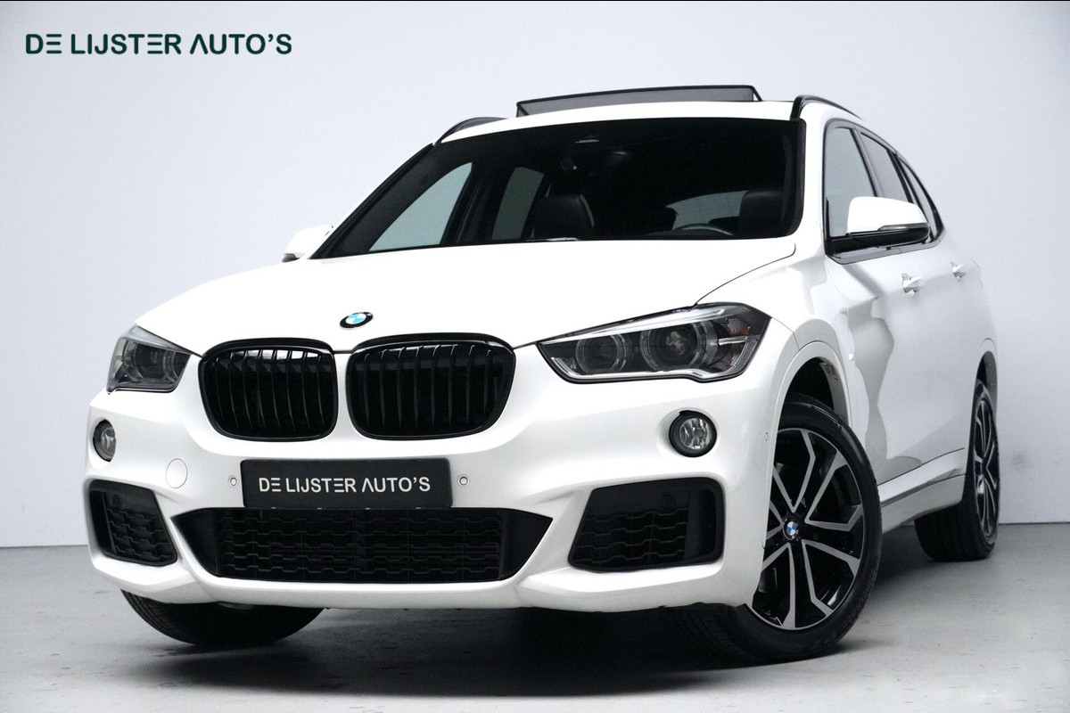 BMW X1 xDrive20i M Sport High Executive Facelift Automaat 192 PK | Pano-dak | CarPlay | Acc | HUD| Leder + Verward | Led | Pdc | Dealer BMW X1 xDrive20i M Sport High Executive Facelift Automaat 192 PK | Pano-dak | CarPlay | Acc | HUD| Leder + Verward | Led | Pdc | Dealer