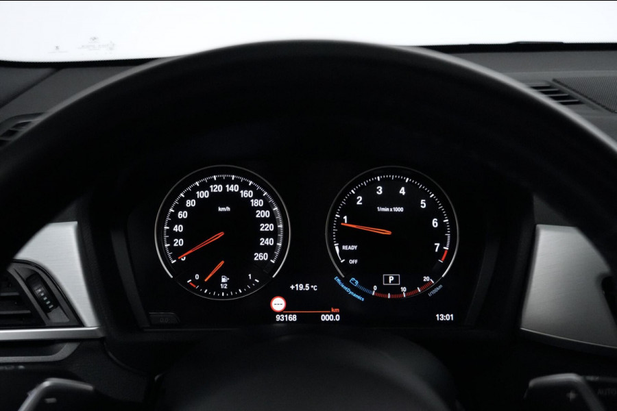 BMW X1 xDrive20i M Sport High Executive Facelift Automaat 192 PK | Pano-dak | CarPlay | Acc | HUD| Leder + Verward | Led | Pdc | Dealer