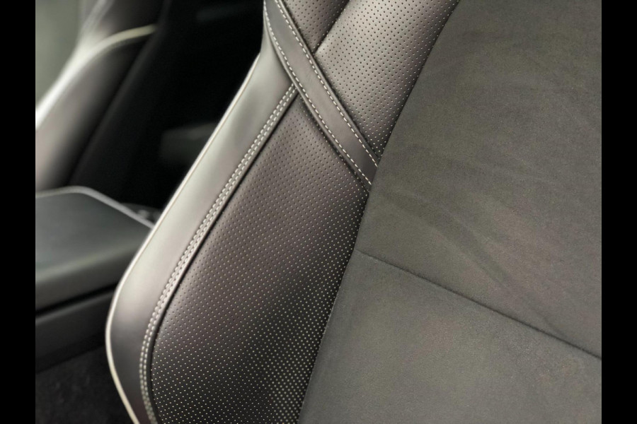Volvo XC60 2.0 T5 R-Design | Pano, Navi, Stoel+Stuurverw., 360 Camera, Carplay/Android, Leder/Alcant. | Dealeronderhouden | NAP |