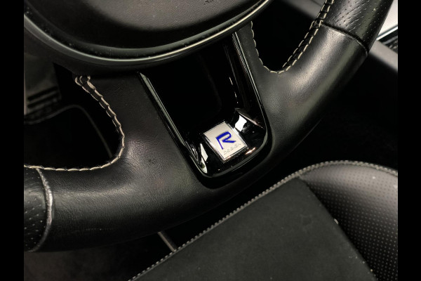 Volvo XC60 2.0 T5 R-Design | Pano, Navi, Stoel+Stuurverw., 360 Camera, Carplay/Android, Leder/Alcant. | Dealeronderhouden | NAP |