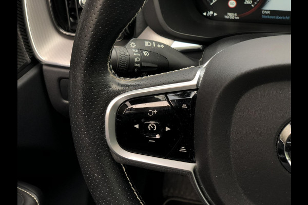 Volvo XC60 2.0 T5 R-Design | Pano, Navi, Stoel+Stuurverw., 360 Camera, Carplay/Android, Leder/Alcant. | Dealeronderhouden | NAP |