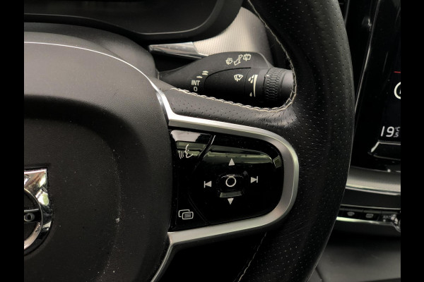 Volvo XC60 2.0 T5 R-Design | Pano, Navi, Stoel+Stuurverw., 360 Camera, Carplay/Android, Leder/Alcant. | Dealeronderhouden | NAP |