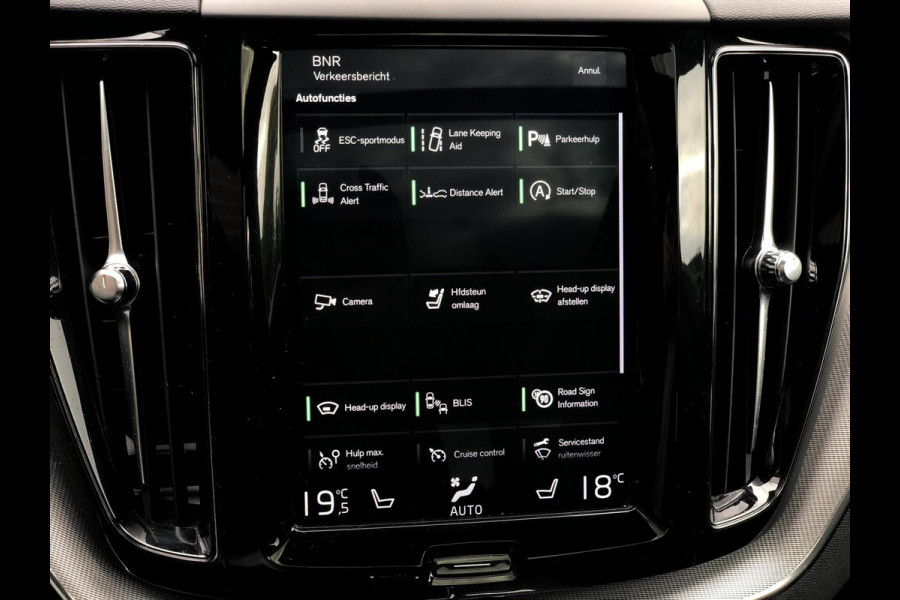Volvo XC60 2.0 T5 R-Design | Pano, Navi, Stoel+Stuurverw., 360 Camera, Carplay/Android, Leder/Alcant. | Dealeronderhouden | NAP |