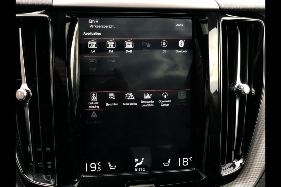 Volvo XC60 2.0 T5 R-Design | Pano, Navi, Stoel+Stuurverw., 360 Camera, Carplay/Android, Leder/Alcant. | Dealeronderhouden | NAP |