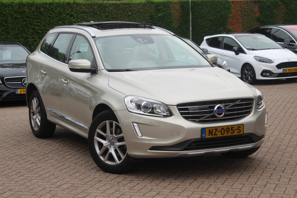 Volvo XC60 2.4 D4 Polar+ / NIEUWSTAAT! / Trekhaak / Panoramadak / Camera / Leder / Keyless / ACC / 18'' / Bliss / Standverwarming / Dodehoek / Navigatie /  Xenon