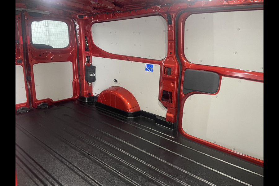 Ford Transit Custom 320 2.0 TDCI L2H1 170PK NEXT LEVEL / Raptor gril / Navi / Camera