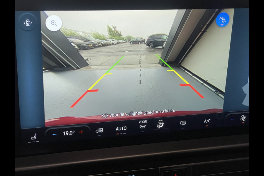 Ford Transit Custom 320 2.0 TDCI L2H1 170PK NEXT LEVEL / Raptor gril / Navi / Camera