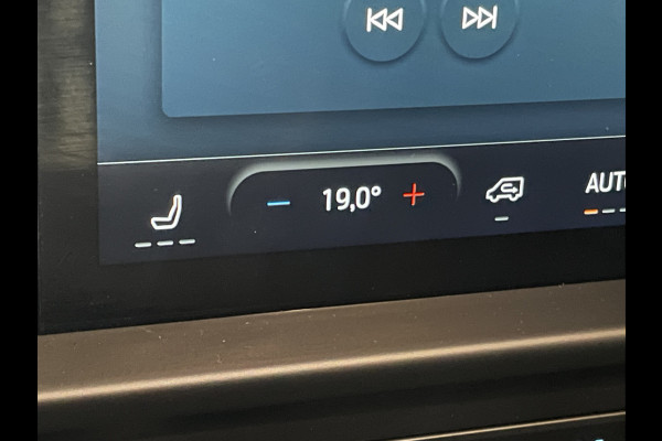 Ford Transit Custom 320 2.0 TDCI L2H1 170PK NEXT LEVEL / Raptor gril / Navi / Camera