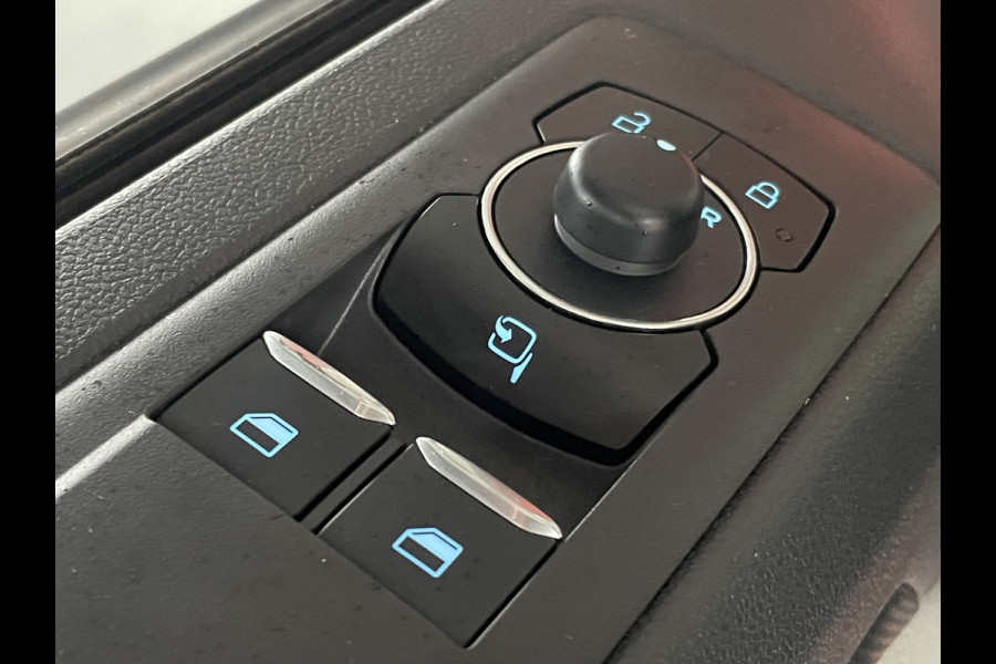 Ford Transit Custom 320 2.0 TDCI L2H1 170PK NEXT LEVEL / Raptor gril / Navi / Camera
