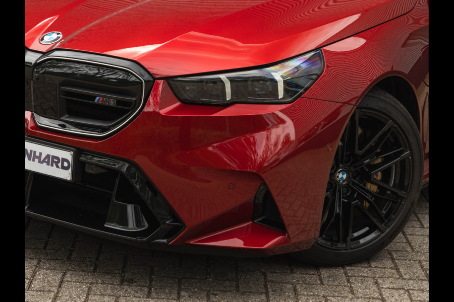 BMW 5 Serie M5 - Carbon Brakes - Bowers & Wilkins - Ultimate Pack BMW 5 Serie M5 - Carbon Brakes - Bowers & Wilkins - Ultimate Pack