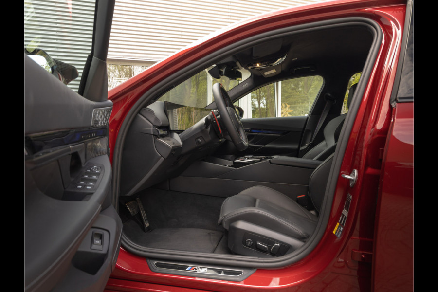 BMW 5 Serie M5 - Carbon Brakes - Bowers & Wilkins - Ultimate Pack BMW 5 Serie M5 - Carbon Brakes - Bowers & Wilkins - Ultimate Pack