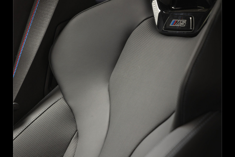 BMW 5 Serie M5 - Carbon Brakes - Bowers & Wilkins - Ultimate Pack BMW 5 Serie M5 - Carbon Brakes - Bowers & Wilkins - Ultimate Pack