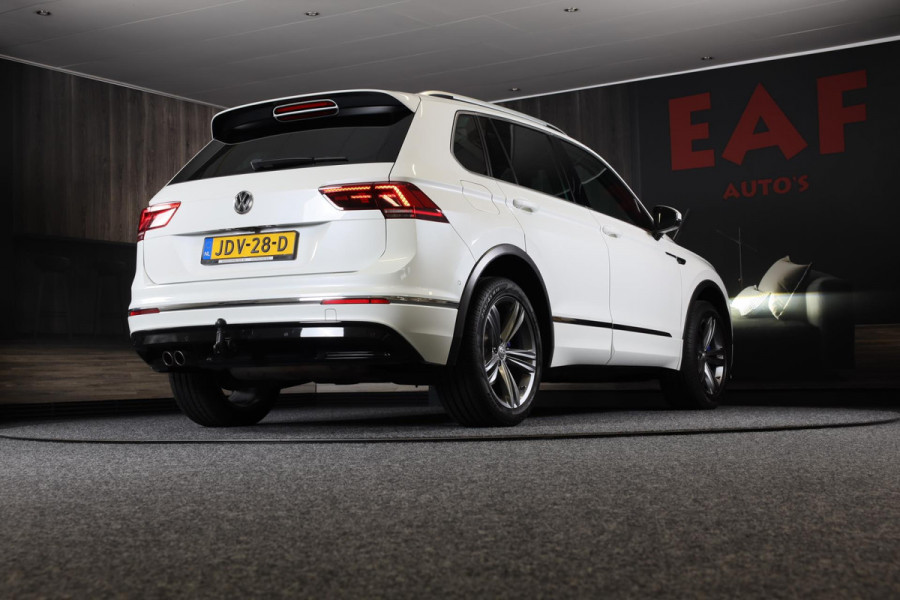Volkswagen Tiguan 2.0 TSI 4Motion R Line / 190 Pk / Digital Cockpit / Acc / Lane Assist / Open Pano / Led / Trekhaak / Pdc / 19 In