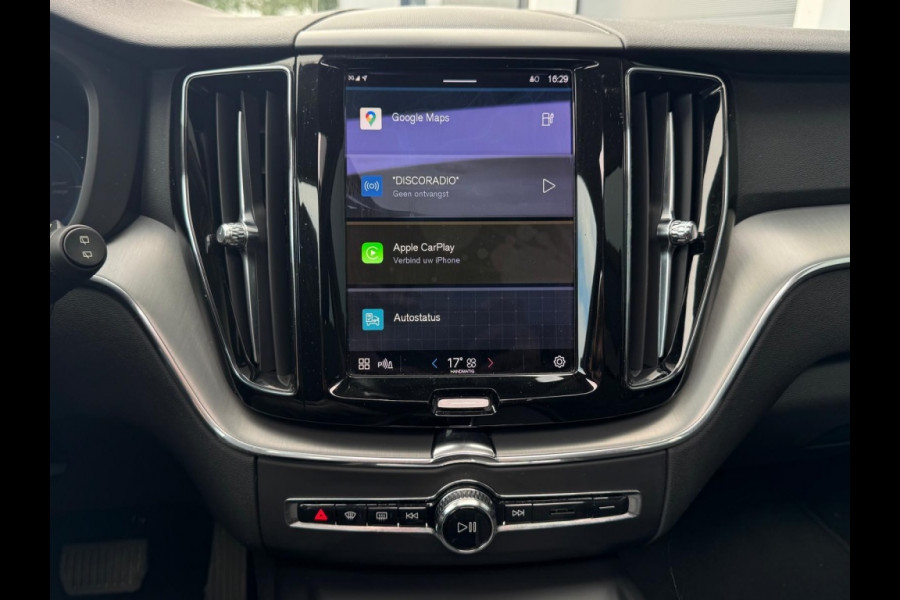 Volvo XC60 2.0 T6 AWD Inscr.Exp FULL PANO CAMERA NAVI LEDER LED PDC Volvo XC60 2.0 T6 AWD Inscr.Exp FULL PANO CAMERA NAVI LEDER LED PDC
