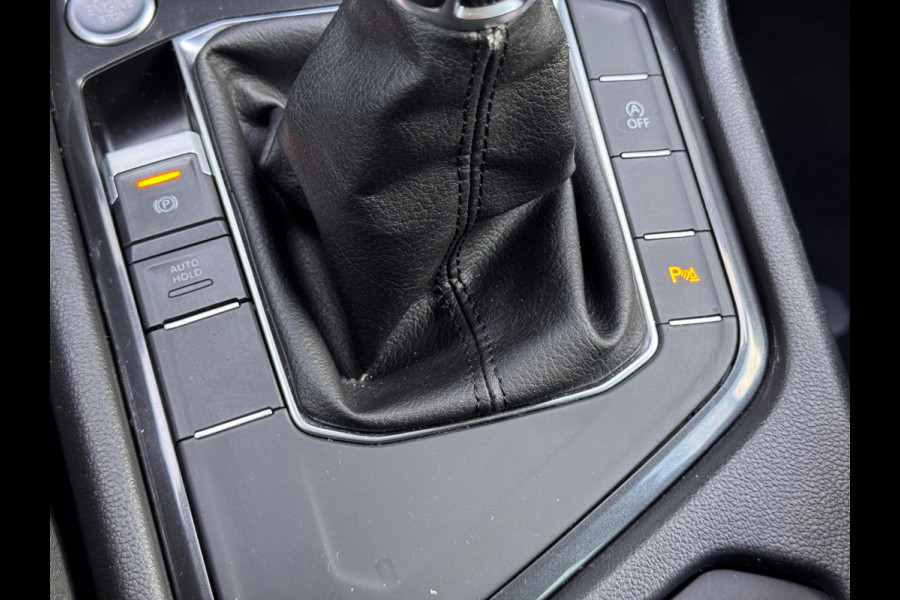 Volkswagen Tiguan 1.4 TSI Comfortline Business AppleCarPlay/Keyless