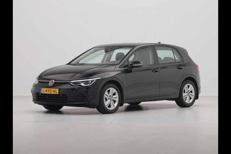 Volkswagen Golf 1.5 TSI 130pk Life Business Navigatie Trekhaak Stoelmemory Camera Stoel/stuurverwarming Carplay 217 Volkswagen Golf 1.5 TSI 130pk Life Business Navigatie Trekhaak Stoelmemory Camera Stoel/stuurverwarming Carplay 217