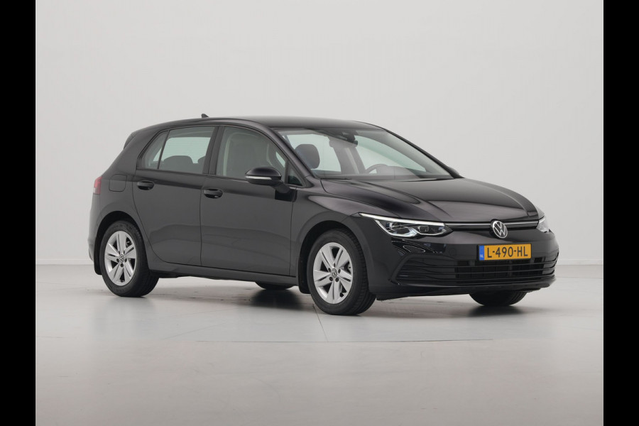 Volkswagen Golf 1.5 TSI 130pk Life Business Navigatie Trekhaak Stoelmemory Camera Stoel/stuurverwarming Carplay 217 Volkswagen Golf 1.5 TSI 130pk Life Business Navigatie Trekhaak Stoelmemory Camera Stoel/stuurverwarming Carplay 217