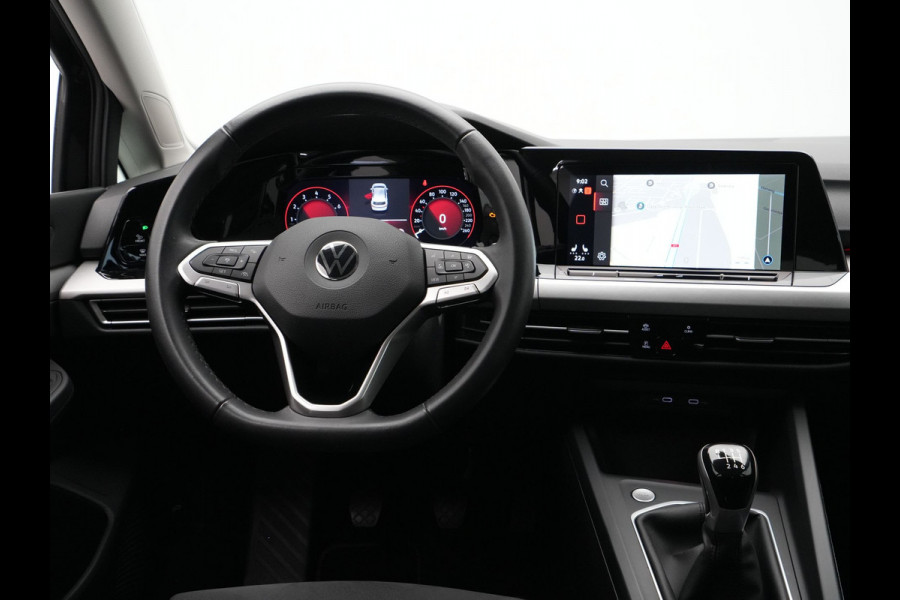Volkswagen Golf 1.5 TSI 130pk Life Business Navigatie Trekhaak Stoelmemory Camera Stoel/stuurverwarming Carplay 217 Volkswagen Golf 1.5 TSI 130pk Life Business Navigatie Trekhaak Stoelmemory Camera Stoel/stuurverwarming Carplay 217