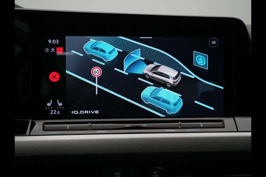 Volkswagen Golf 1.5 TSI 130pk Life Business Navigatie Trekhaak Stoelmemory Camera Stoel/stuurverwarming Carplay 217 Volkswagen Golf 1.5 TSI 130pk Life Business Navigatie Trekhaak Stoelmemory Camera Stoel/stuurverwarming Carplay 217