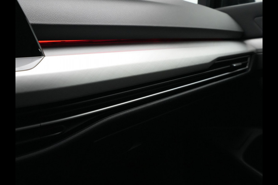 Volkswagen Golf 1.5 TSI 130pk Life Business Navigatie Trekhaak Stoelmemory Camera Stoel/stuurverwarming Carplay 217 Volkswagen Golf 1.5 TSI 130pk Life Business Navigatie Trekhaak Stoelmemory Camera Stoel/stuurverwarming Carplay 217