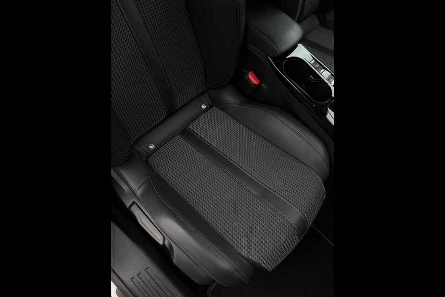 Peugeot 2008 1.2 PureTech GT-line CarPlay Sfeerverlichting