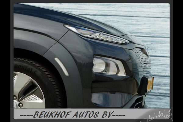 Hyundai Kona EV Comfort 64 kWh Carplay Navi Camera Soh 100%