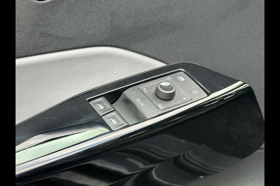 Volkswagen ID.3 First Plus 58 kWh camera / stoelverw.