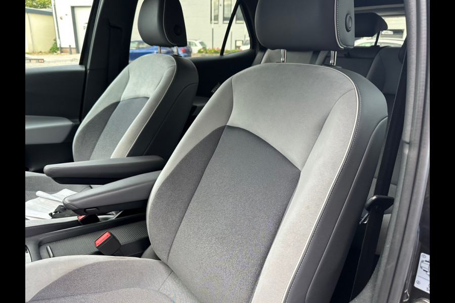 Volkswagen ID.3 First Plus 58 kWh camera / stoelverw.