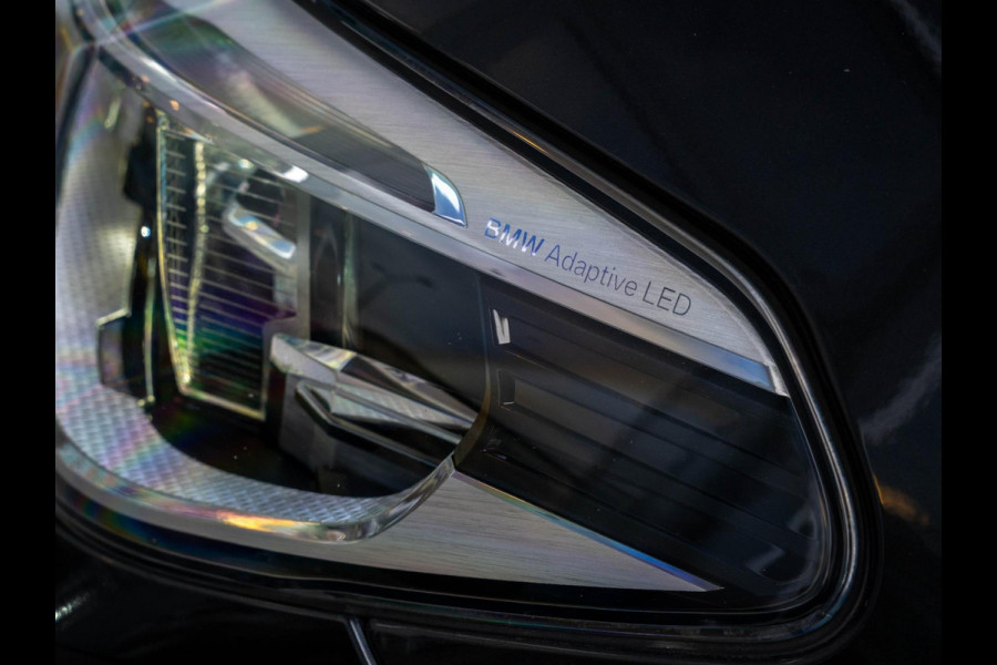 BMW 5 Serie Touring 520i High Executive / HUD / ACC / Pano / CarPlay / Zetelverwarming BMW 5 Serie Touring 520i High Executive / HUD / ACC / Pano / CarPlay / Zetelverwarming