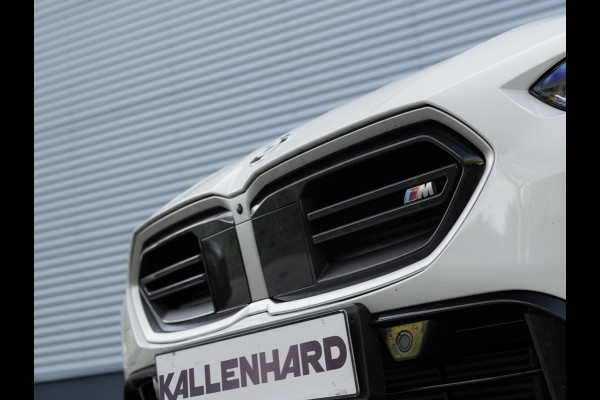 BMW 1-serie M135 xDrive - Pano - Trekhaak - Head-Up - Harman Kadon - Driving Ass
