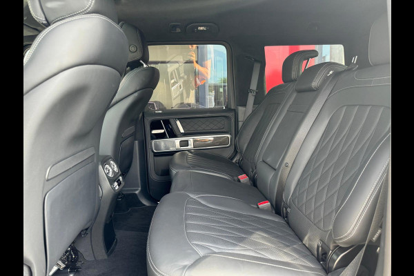 Mercedes-Benz G-Klasse 63 AMG Night Pakket Full Carbon Panorama Burmester Magno grey Mercedes-Benz G-Klasse 63 AMG Night Pakket Full Carbon Panorama Burmester Magno grey